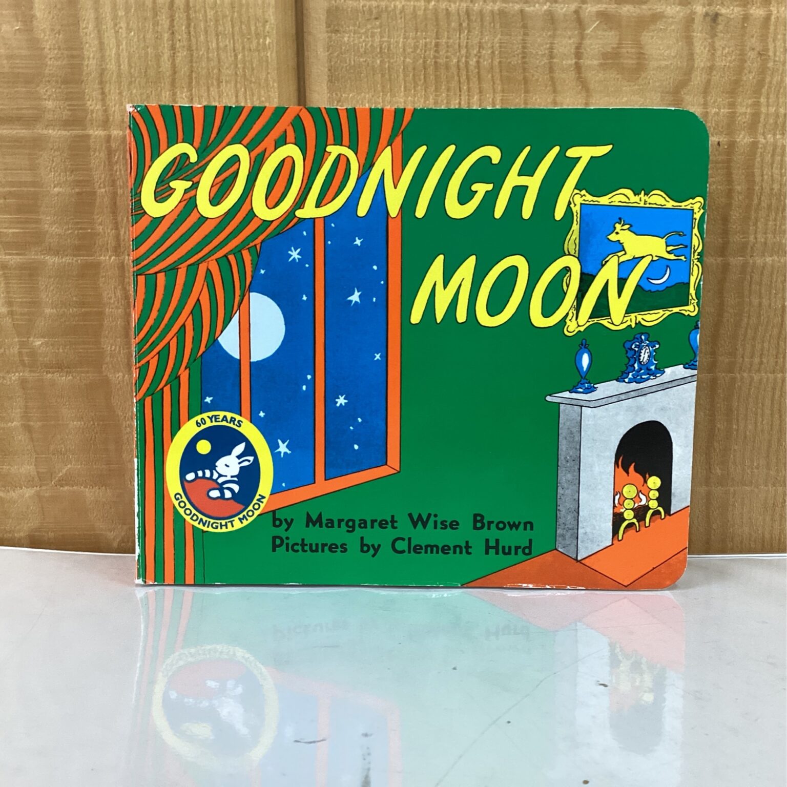 BOOK: GOODNIGHT MOON – Runestone Museum